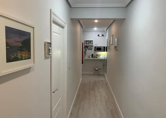 Amara Saint-Sébastien